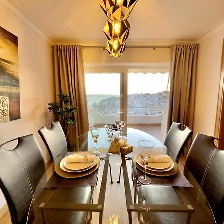 Penthouse Sea View By Holidays *