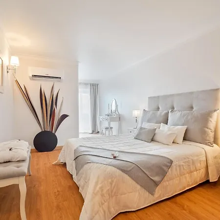 Lägenhet Penthouse Sea View By Holidays *