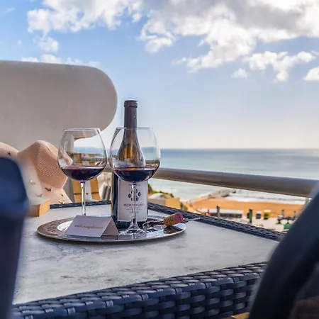 Penthouse Sea View By Holidays Lägenhet *