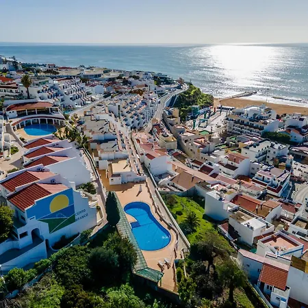 Penthouse Sea View By Holidays Lägenhet *